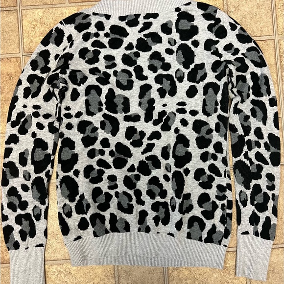 Express leopard print sweater - Picture 2 of 4